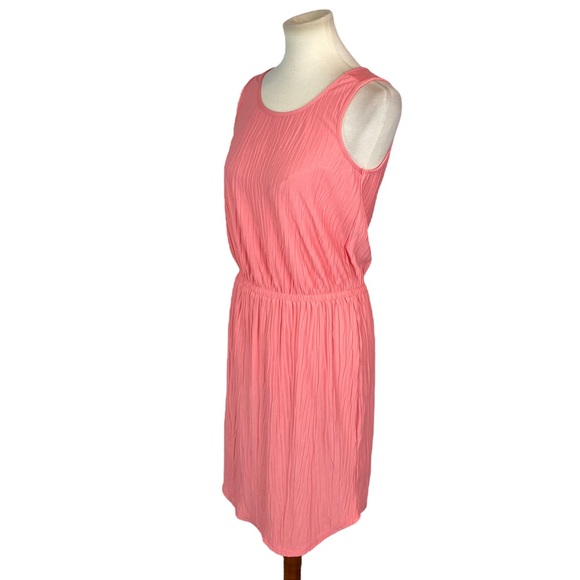 NWT APT. 9 sleeveless accordion/pleated fabric dress size S - Picture 3 of 4